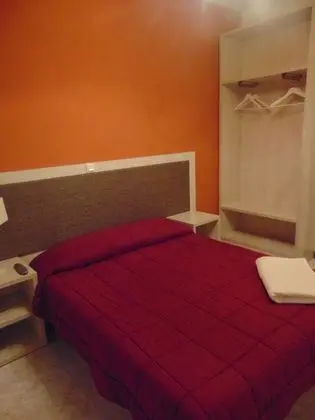 Tek Büyük veya İki Ayrı Yataklı Oda, Dağ Manzaralı