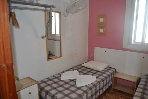 Basic Tek Büyük Yataklı Oda, Ortak Banyo