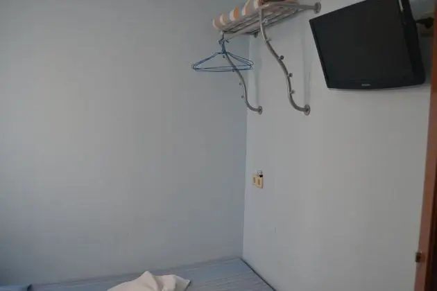 Tek Kişilik Oda, Ortak Banyo
