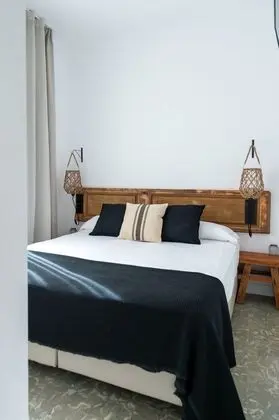 Economy Tek Büyük Yataklı Oda