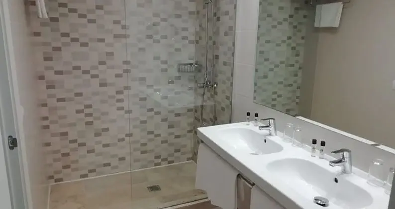 Dört Kişilik Oda