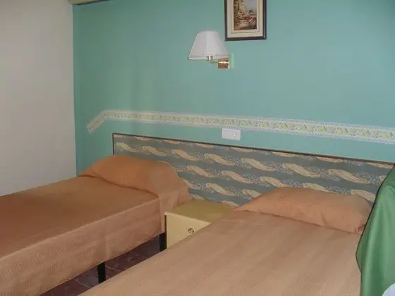 Standard Tek Büyük veya İki Ayrı Yataklı Oda