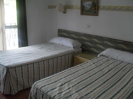 Standard Tek Büyük veya İki Ayrı Yataklı Oda
