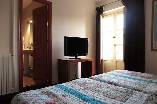 Üç Kişilik Oda