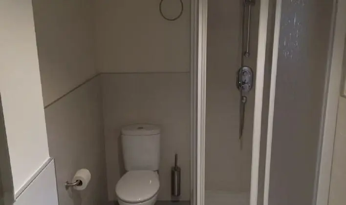 Tek Büyük Yataklı Oda, 2 Tek Kişilik Yatak