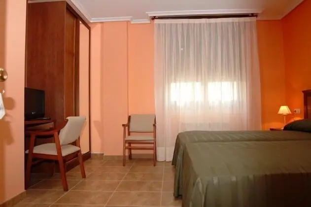 Tek Büyük veya İki Ayrı Yataklı Oda, Balkon