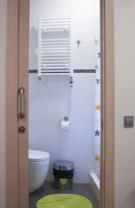 Tek Kişilik Oda, Ortak Banyo