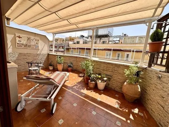 Junior Süit, 1 Büyük (Queen) Boy Yatak ve Çekyat, Teras, Şehir Manzaralı