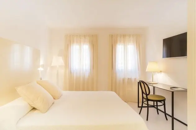 Romantic Tek Büyük veya İki Ayrı Yataklı Oda, Sıcak Su Küveti
