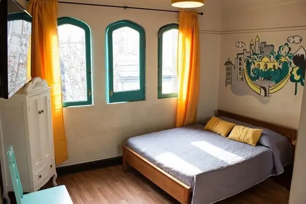 Tek Büyük Yataklı Oda, Ortak Banyo