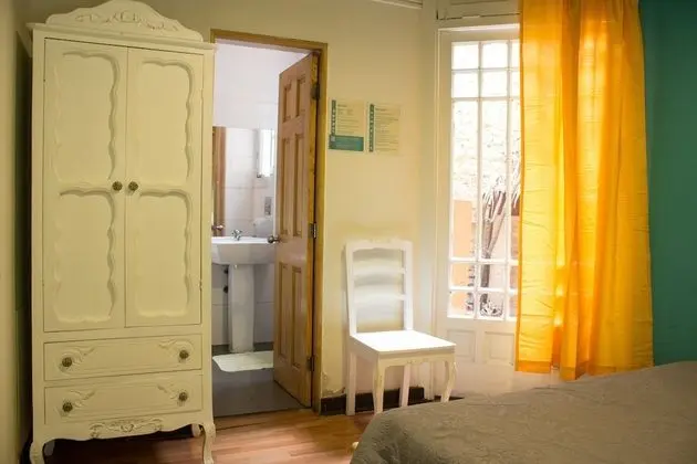 Tek Büyük Yataklı Oda, Ortak Banyo