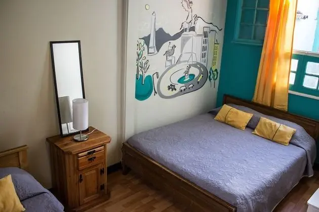 Üç Kişilik Oda, Ortak Banyo