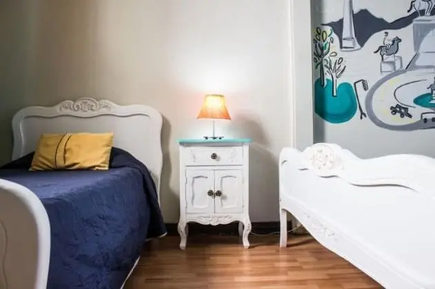 Üç Kişilik Oda, Ortak Banyo