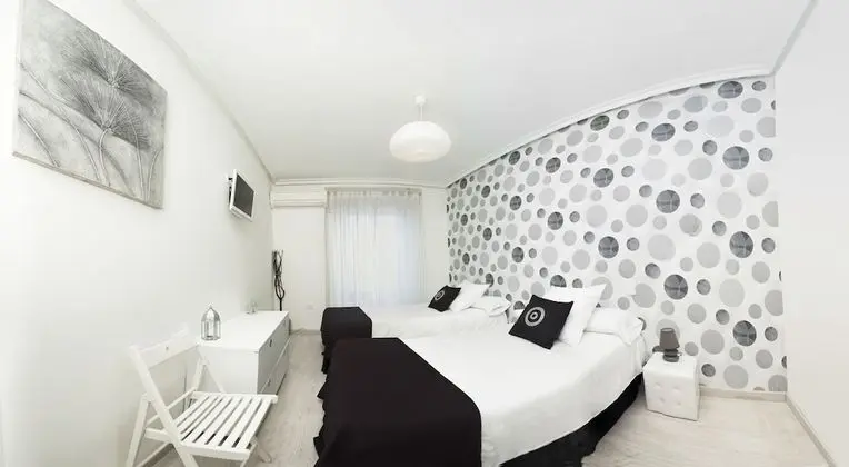 Family Oda (5 Guests)