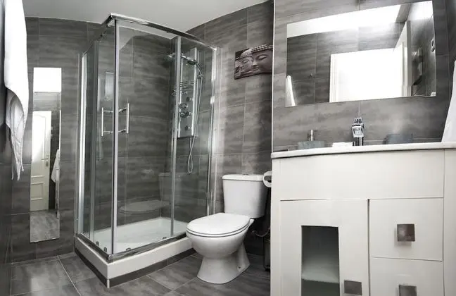 Family Oda (5 Guests)