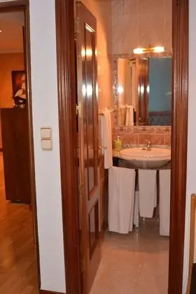 Tek Büyük veya İki Ayrı Yataklı Oda