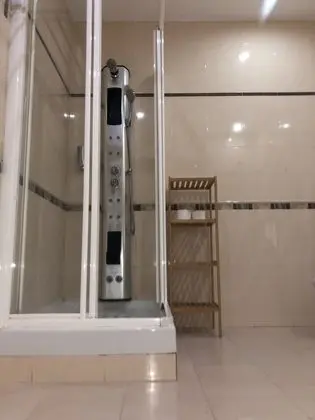 Economy Dört Kişilik Oda, Ortak Banyo