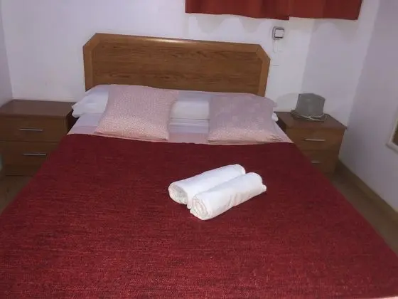 Economy Tek Büyük Yataklı Oda, Ortak Banyo