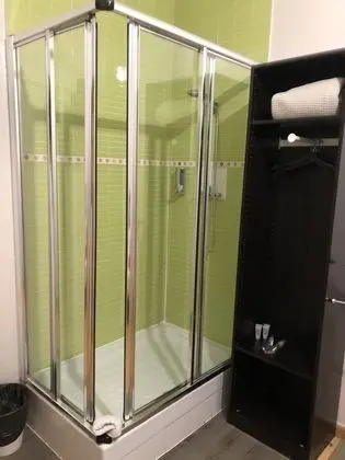 Economy Tek Büyük Yataklı Oda, Özel Banyo