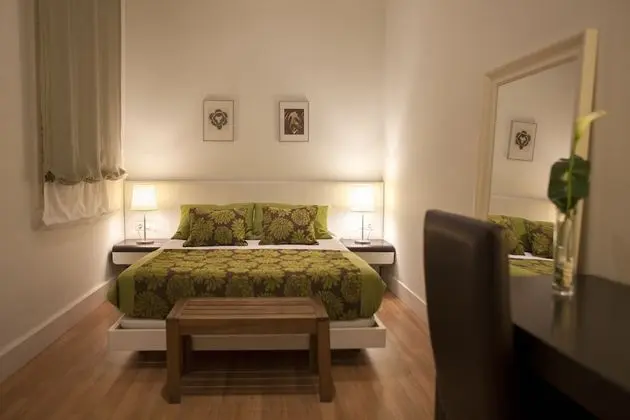 Tek Büyük Yataklı Oda