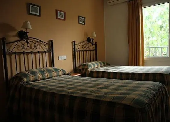 İki Ayrı Yataklı Oda, 2 Tek Kişilik Yatak