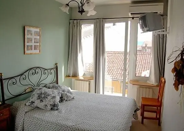 Superior Tek Büyük Yataklı Oda