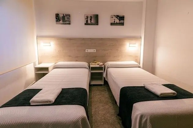 Tek Büyük veya İki Ayrı Yataklı Oda