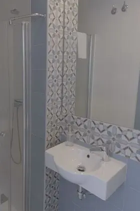Tek Büyük Yataklı Oda, Balkon