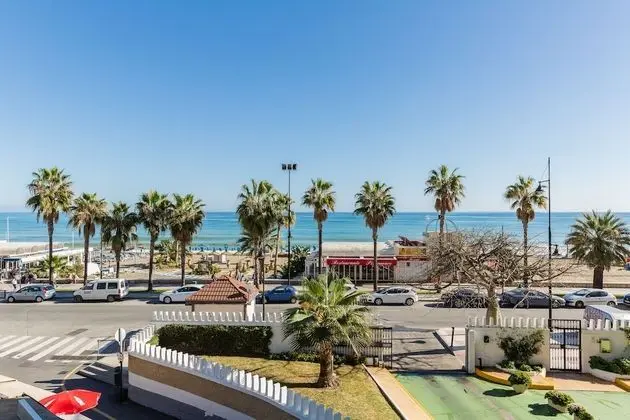 Tek Büyük veya İki Ayrı Yataklı Oda, Balkon