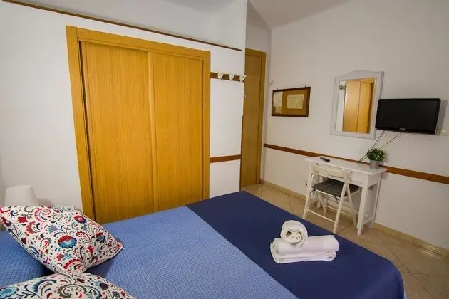 Tek Büyük Yataklı Oda