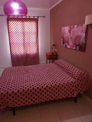 Tek Büyük Yataklı Oda, 1 Çift Kişilik Yatak