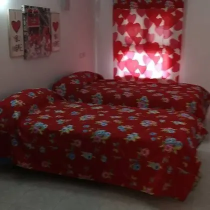 Tek Büyük Yataklı Oda, 2 Tek Kişilik Yatak