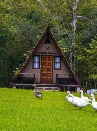 Kulübe, Banyolu/Duşlu, Göl Kenarı