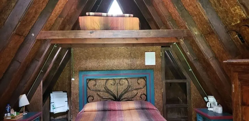 Kulübe, Banyolu/Duşlu, Göl Kenarı