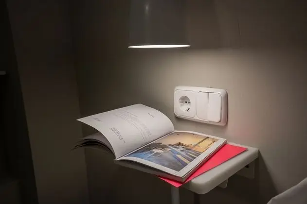 City Tek Büyük Yataklı Oda
