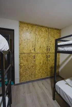 Ortak Ranzalı Oda, Sigara İçilmez (3 bunk beds)