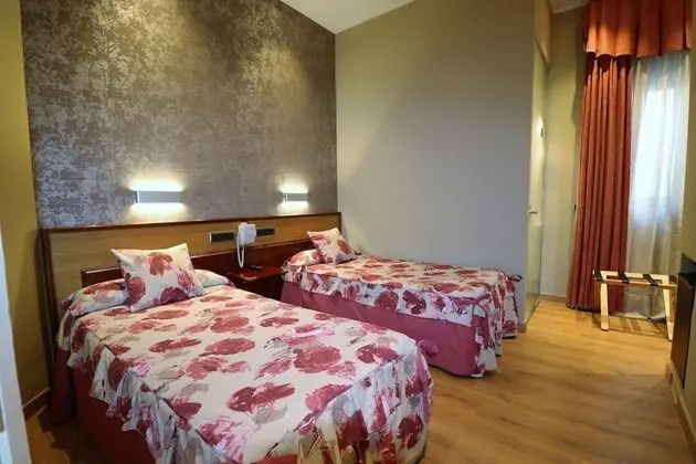 İki Ayrı Yataklı Oda, Özel Banyo
