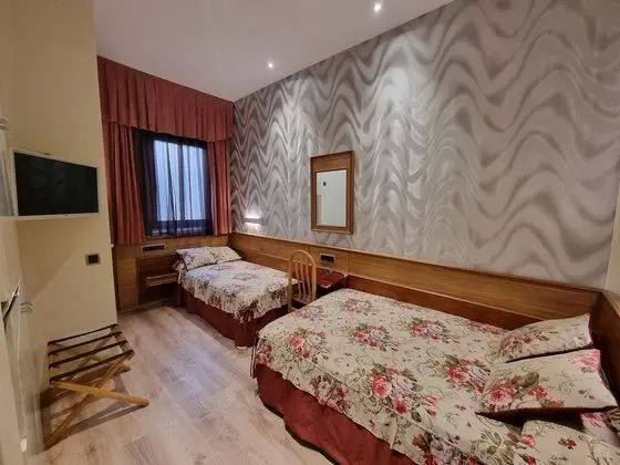 İki Ayrı Yataklı Oda, Özel Banyo
