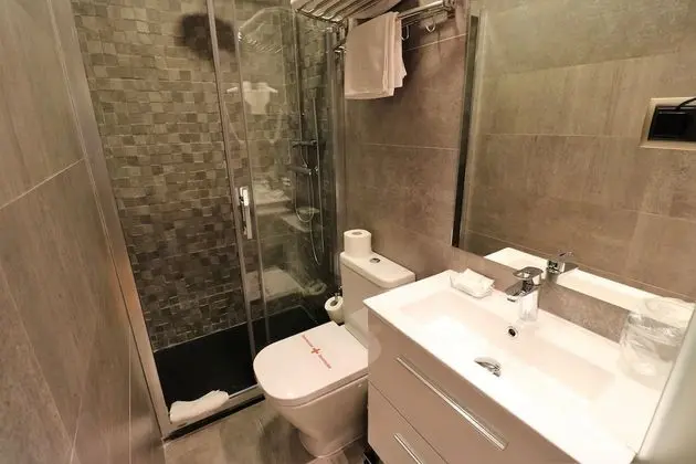 İki Ayrı Yataklı Oda, Özel Banyo