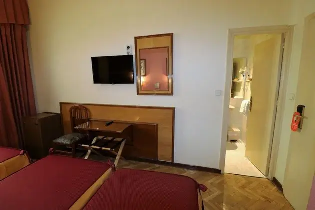 Üç Kişilik Oda, Özel Banyo