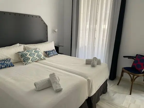 Standard Tek Büyük veya İki Ayrı Yataklı Oda