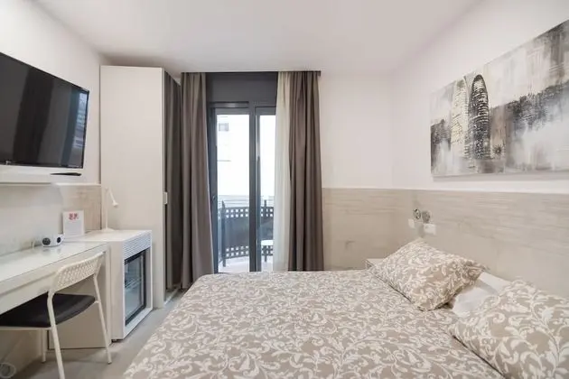 Tek Büyük Yataklı Oda, Balkon