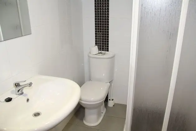 Basic Üç Kişilik Oda, 3 Tek Kişilik Yatak