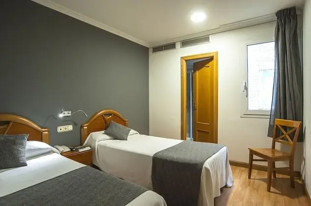 Tek Büyük veya İki Ayrı Yataklı Oda