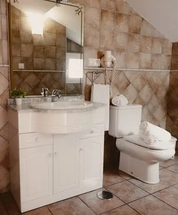 Tek Büyük Yataklı Oda, 2 Tek Kişilik Yatak (2 people)