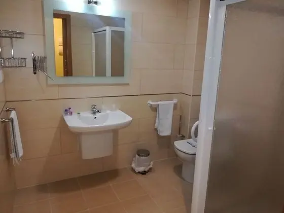 Tek Büyük veya İki Ayrı Yataklı Oda