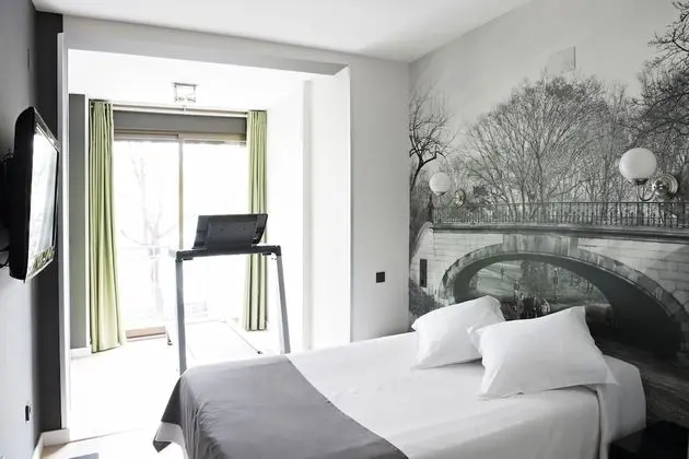 Superior Tek Büyük Yataklı Oda