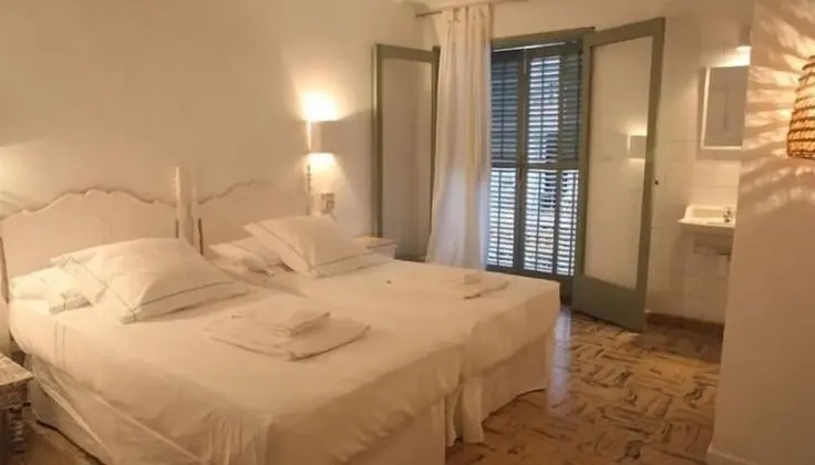 Standard Tek Büyük Yataklı Oda, Ortak Banyo