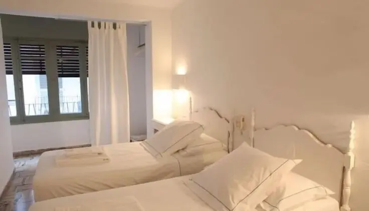 Standard Tek Büyük Yataklı Oda, Ortak Banyo