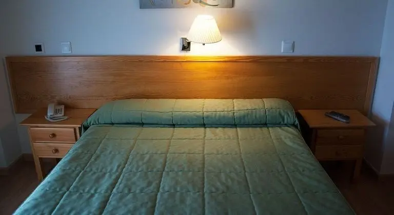 Tek Büyük Yataklı Oda, 1 Çift Kişilik Yatak